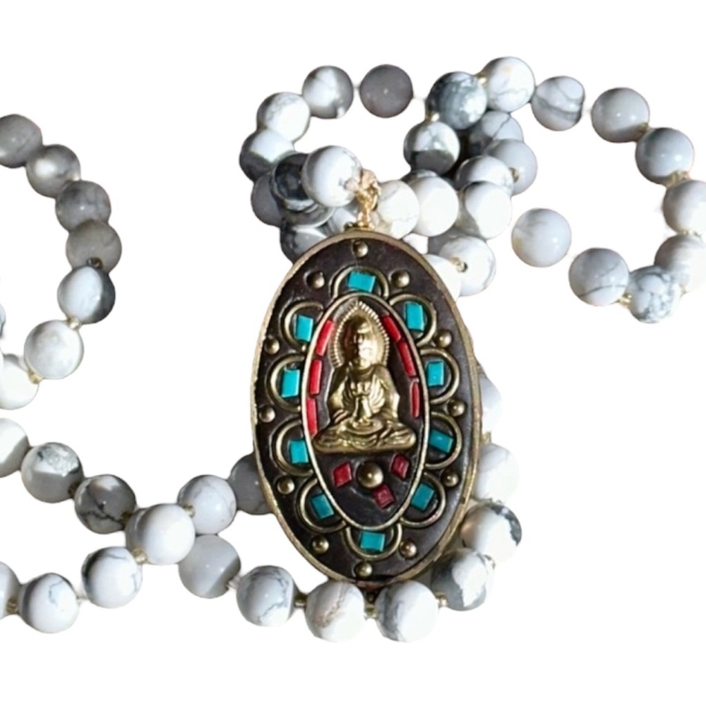 Beaded Howlite Necklace with Buddha Gold Pendant Bohemian Crystals Festival 17in - Picture 3 of 7